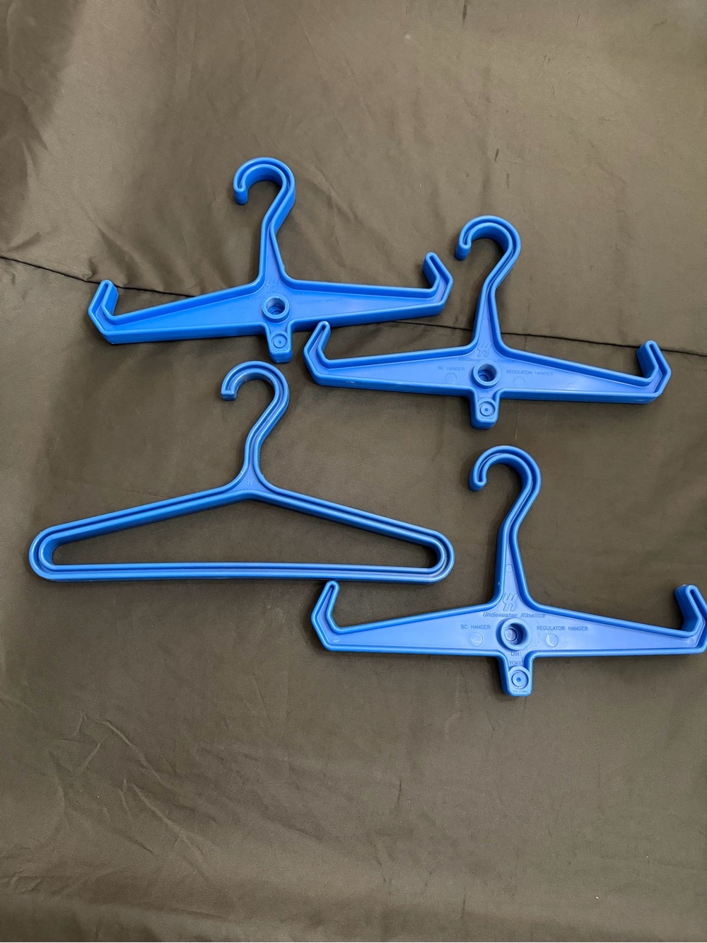 Underwater Kinetics BC Regulator Hanger Blue Scuba Diving Heavy Duty Organizer